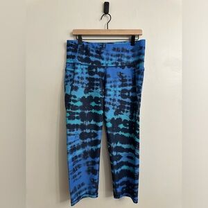 Old Navy Active elevate leggings, cropped, blue and green tie dye, XL